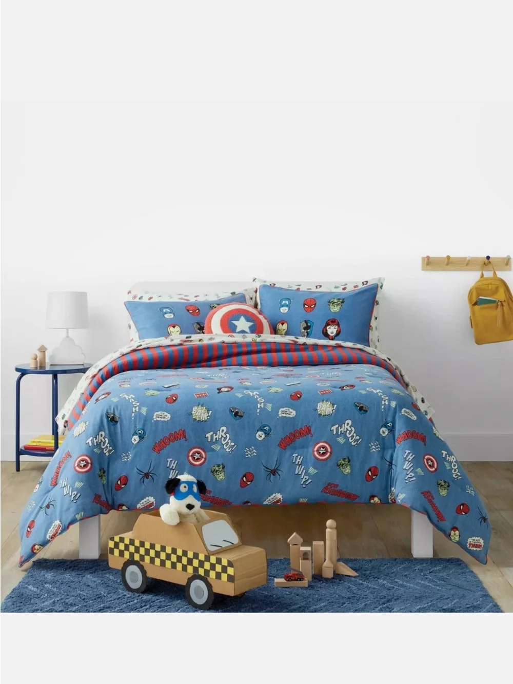 NWT Marvel x Pillowfort Glow-in-the-Dark Characters Blue Quilt Set TWIN